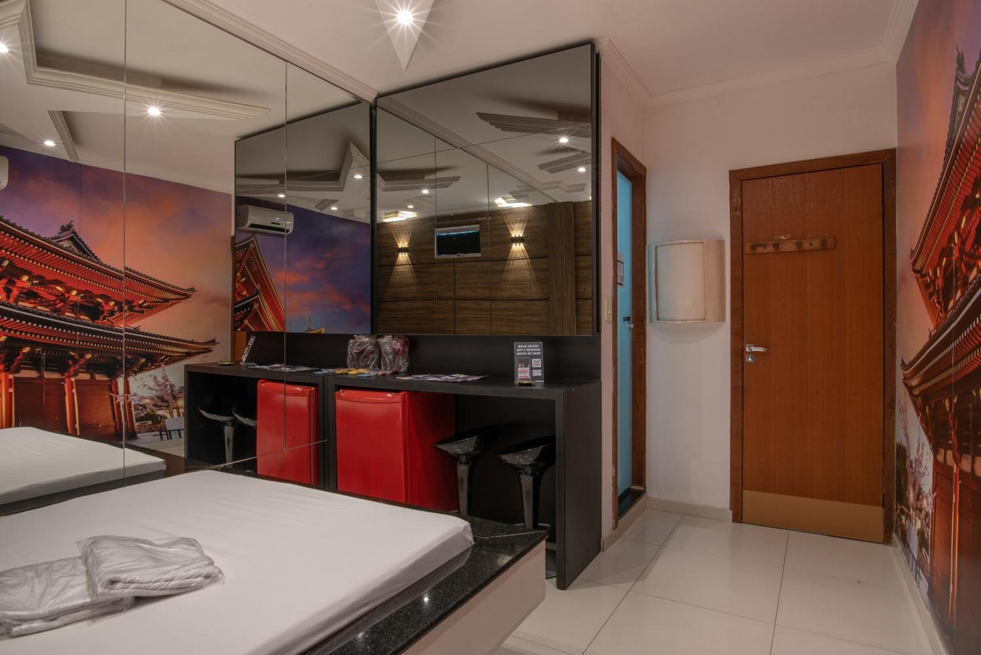 Motel Fantasy 2 (Adults Only) Contagem Exteriör bild