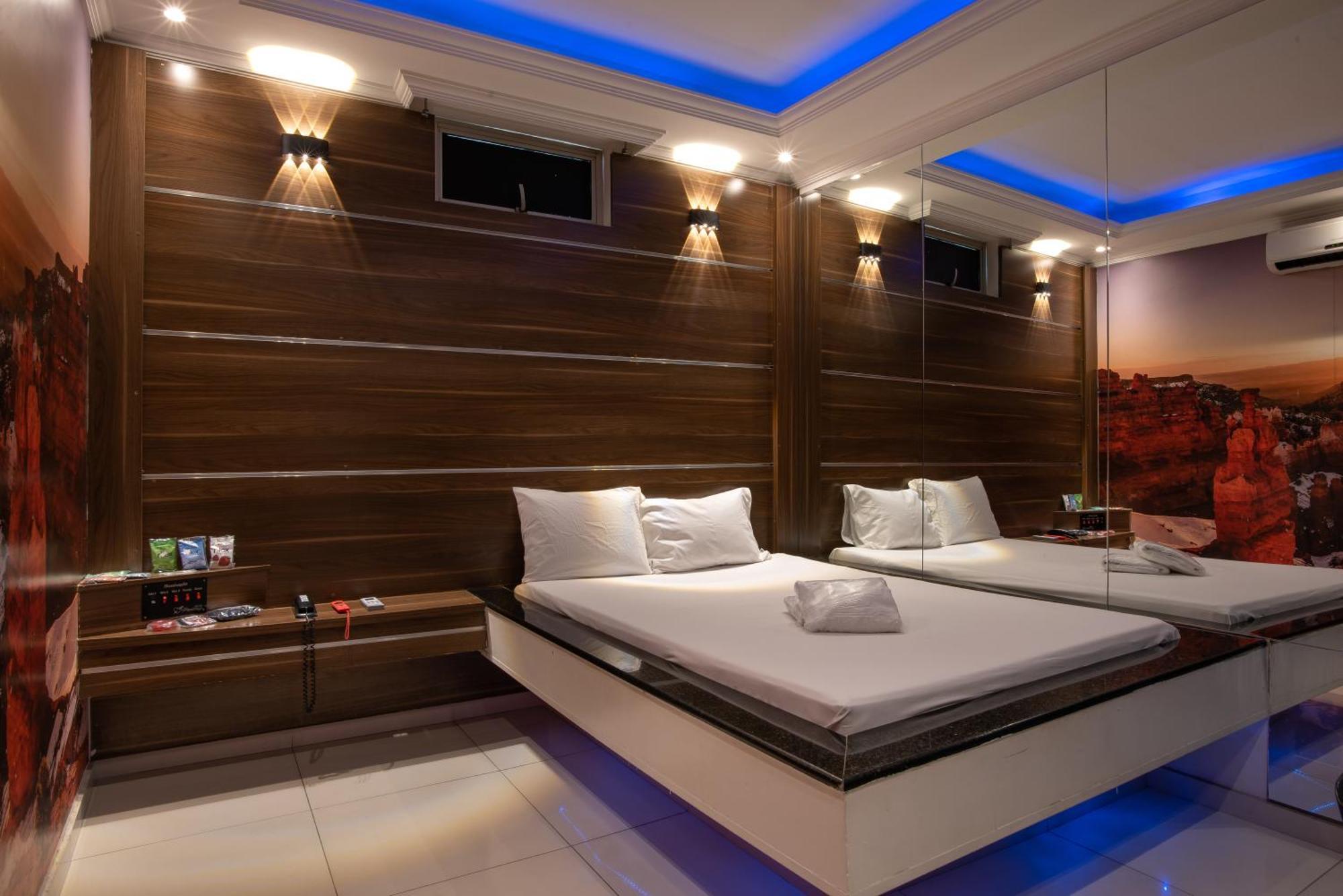 Motel Fantasy 2 (Adults Only) Contagem Exteriör bild