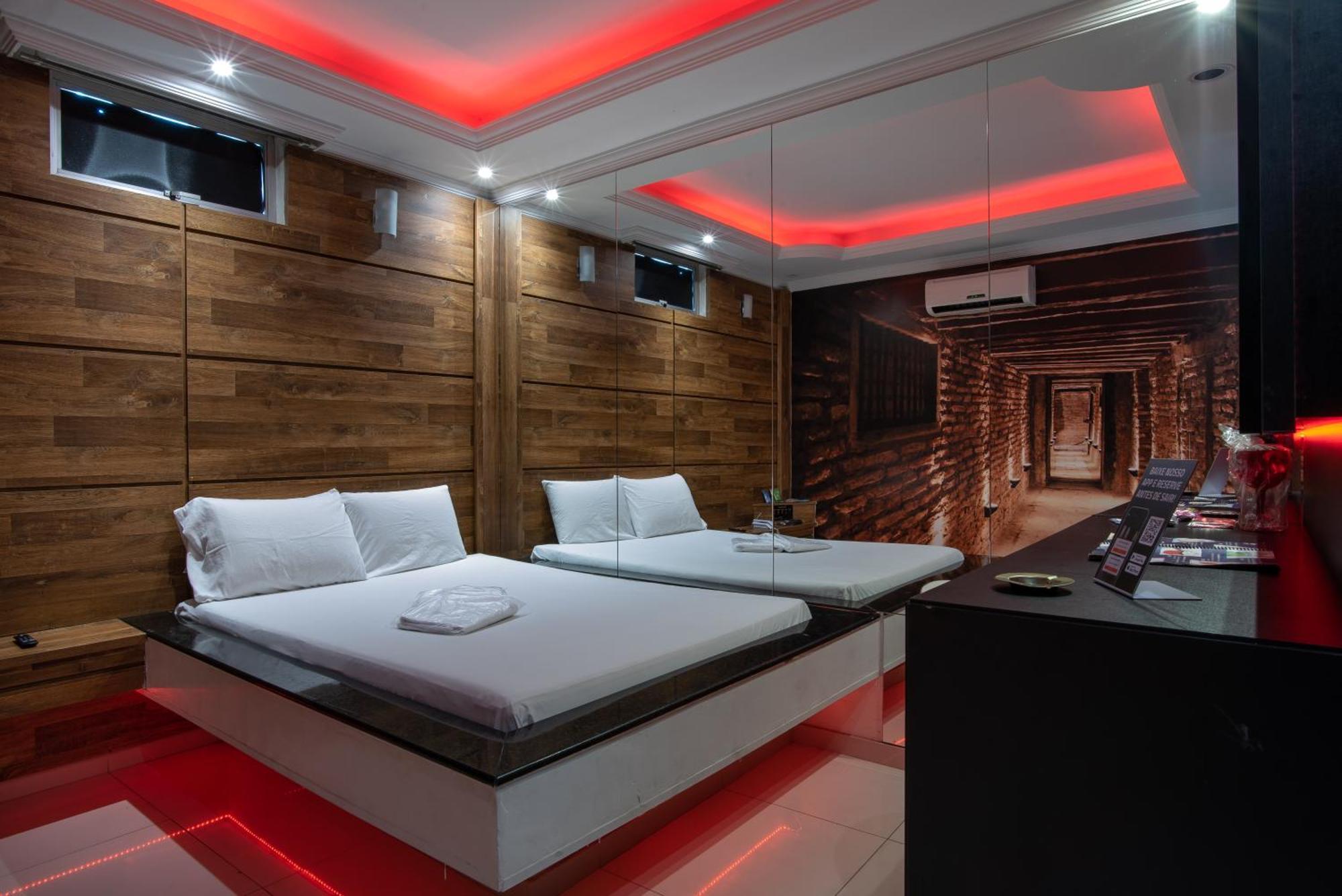 Motel Fantasy 2 (Adults Only) Contagem Exteriör bild