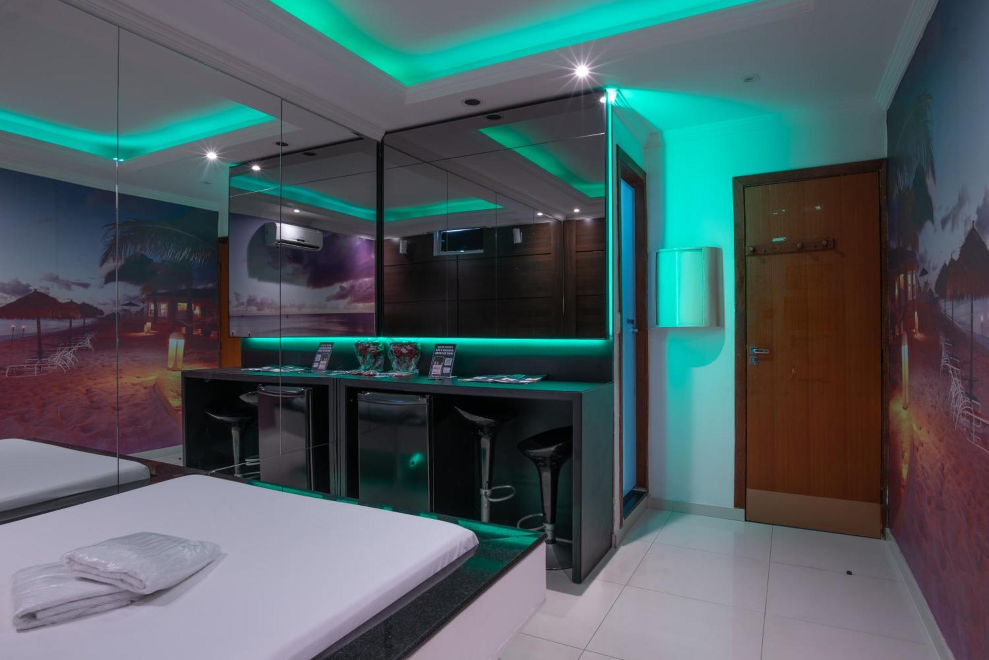 Motel Fantasy 2 (Adults Only) Contagem Exteriör bild