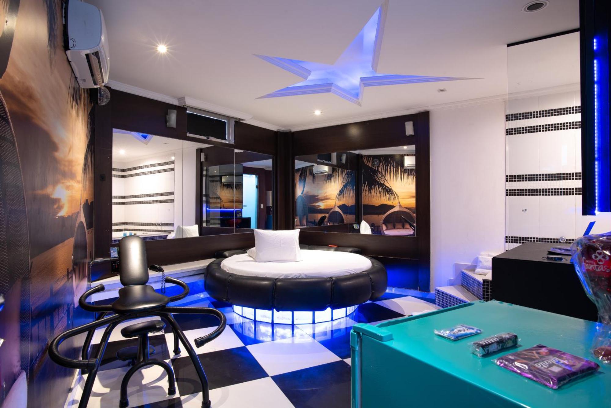 Motel Fantasy 2 (Adults Only) Contagem Exteriör bild